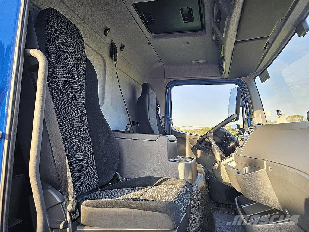 Mercedes-Benz ATEGO 818 AIRCO TAILLIFT Schuifzeilopbouw