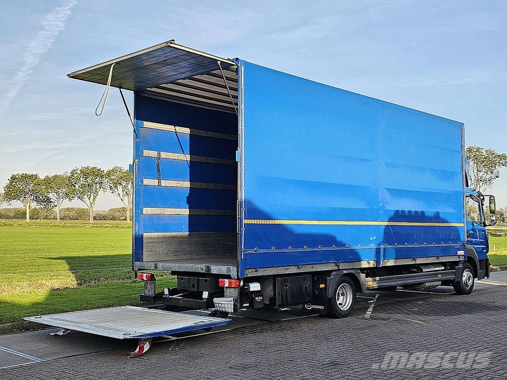 Mercedes-Benz ATEGO 818 AIRCO TAILLIFT Schuifzeilopbouw