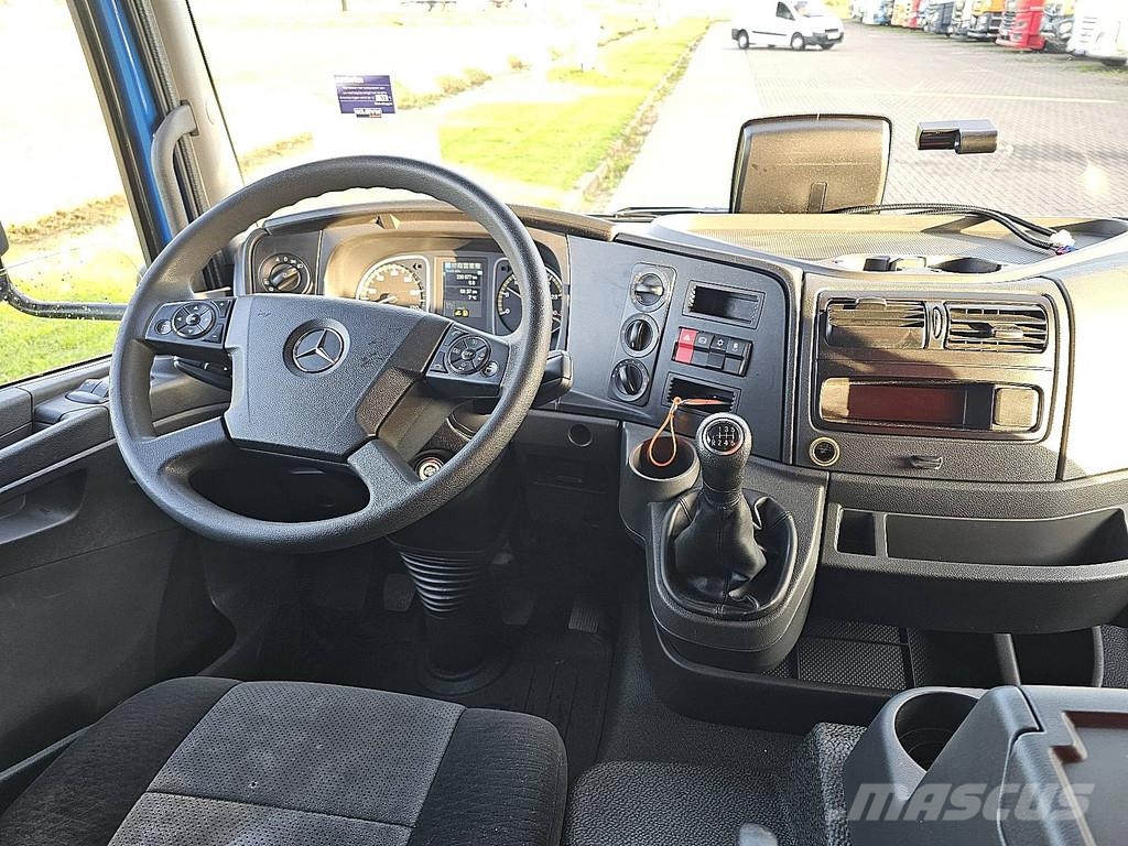 Mercedes-Benz ATEGO 818 AIRCO TAILLIFT Schuifzeilopbouw