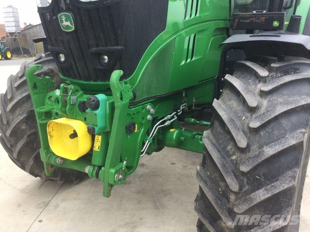 John Deere 6175R Traktori