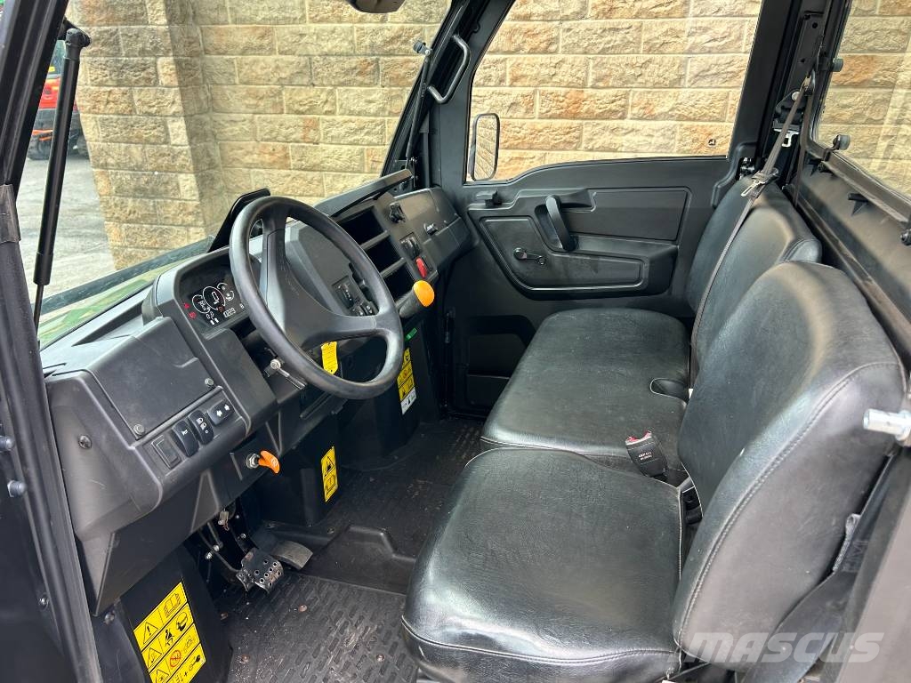 John Deere Gator 865M UTV