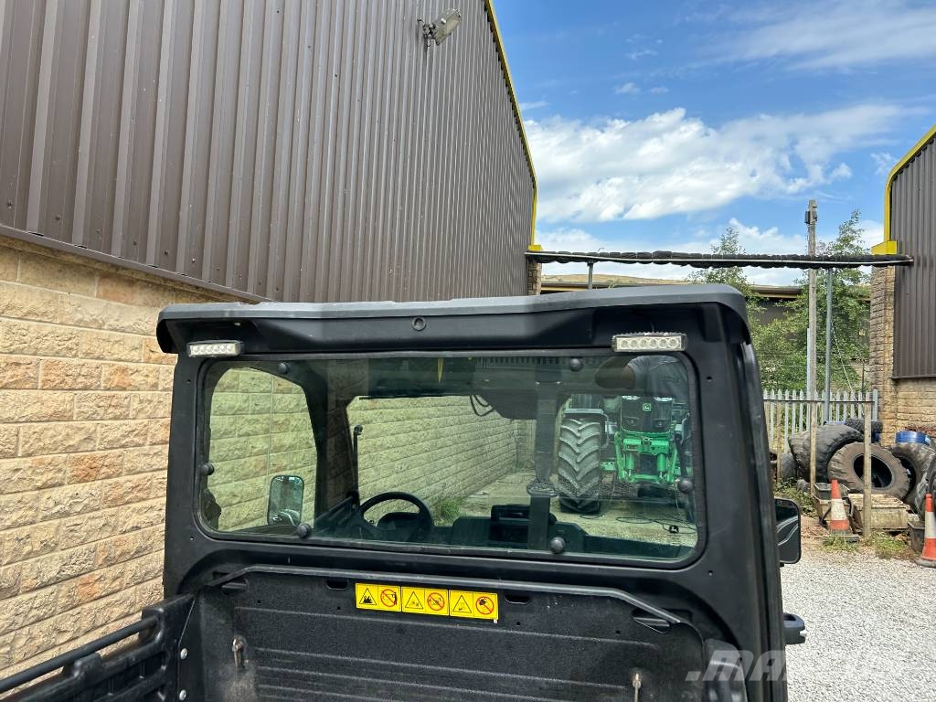 John Deere Gator 865M UTV