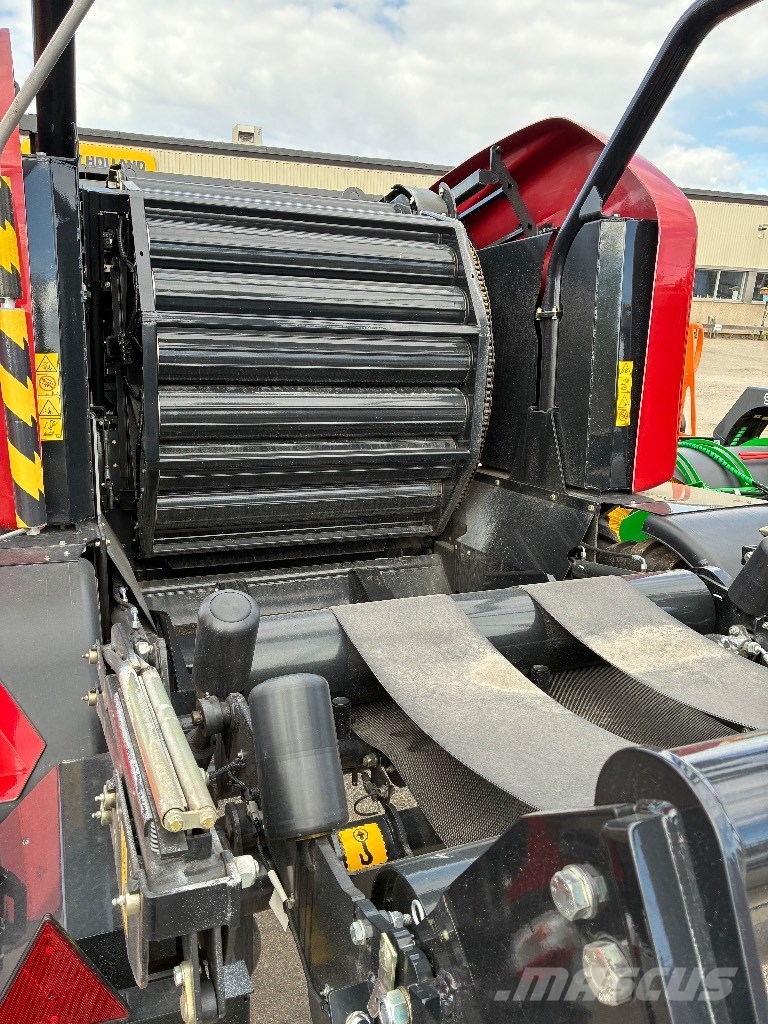 Case IH RB 545 Silage Pack Рулонні прес-підбирачі