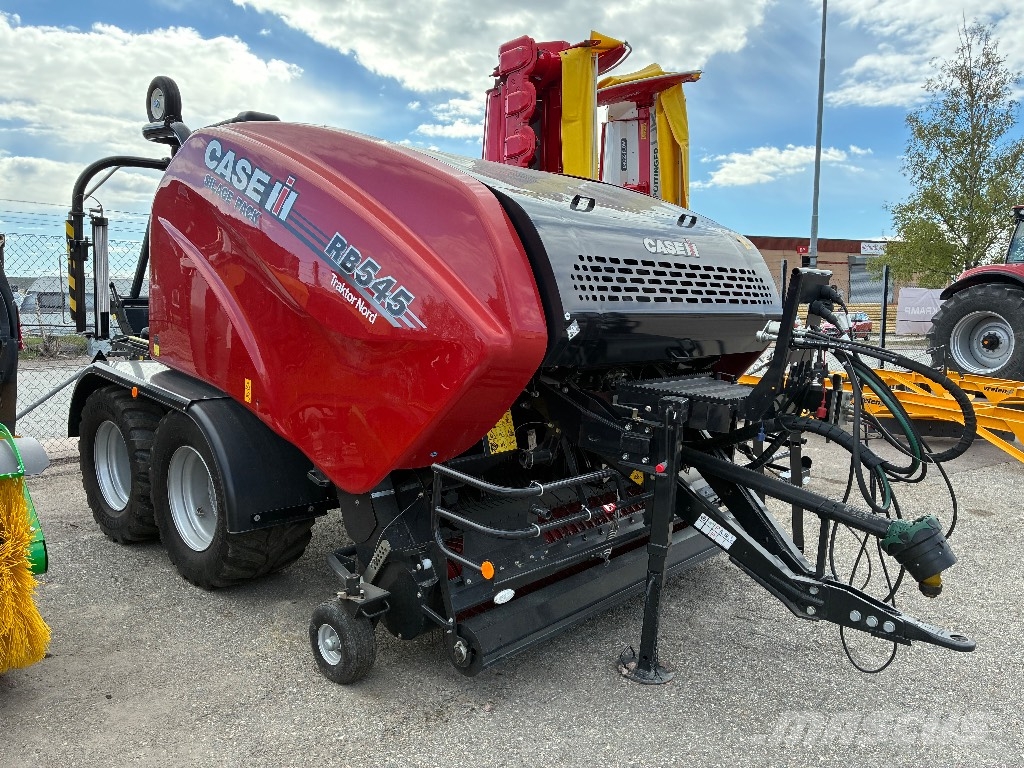 Case IH RB 545 Silage Pack Рулонні прес-підбирачі