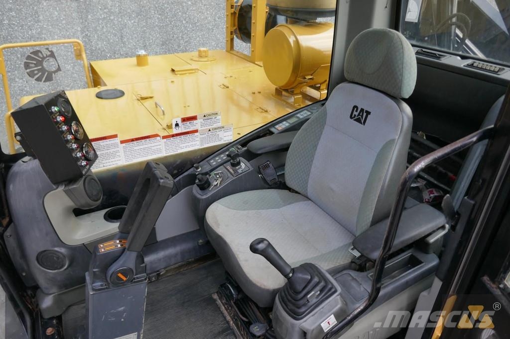 Morooka MST2000VD Welding Tractor Varilni traktorji