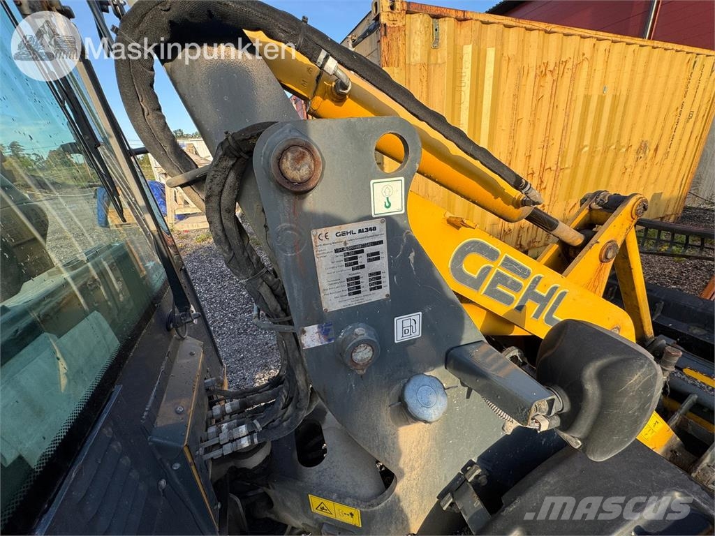 Gehl AL300 Mini Pale Gommate