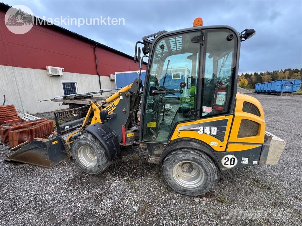 Gehl AL300 Mini Pale Gommate