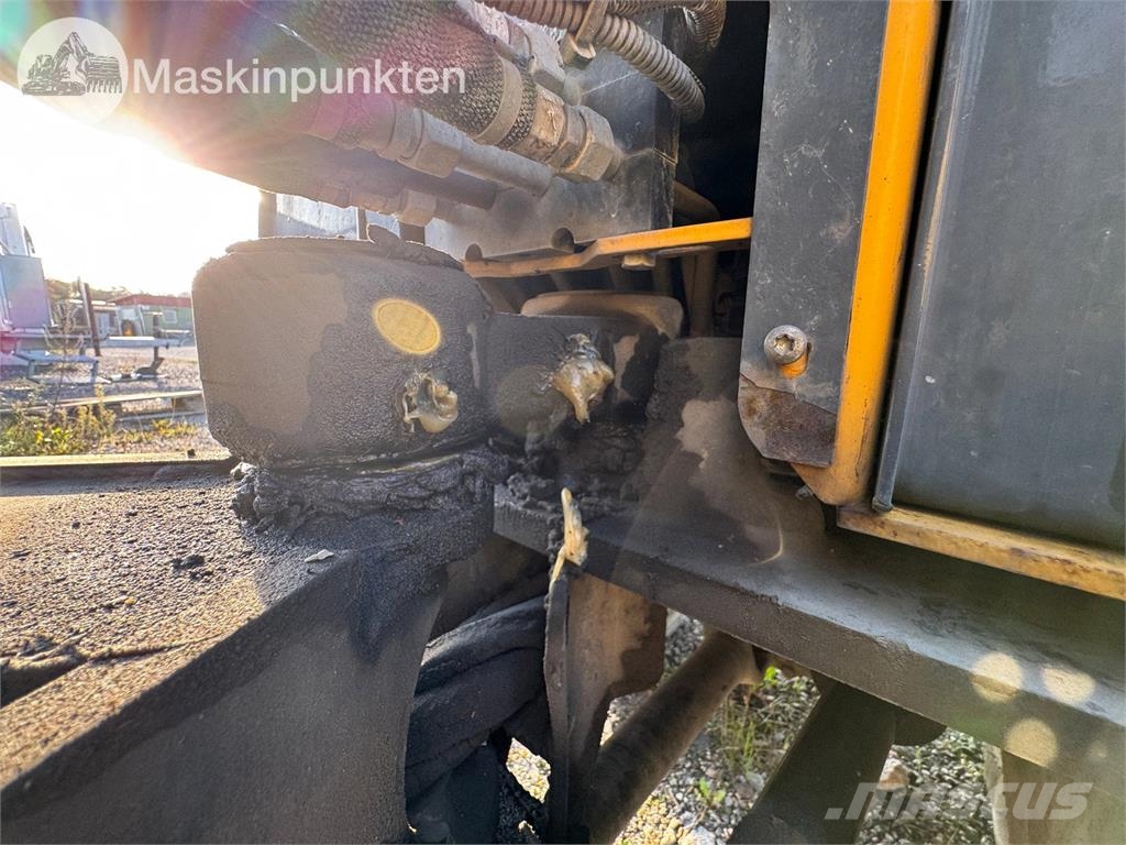 Gehl AL300 Mini Pale Gommate