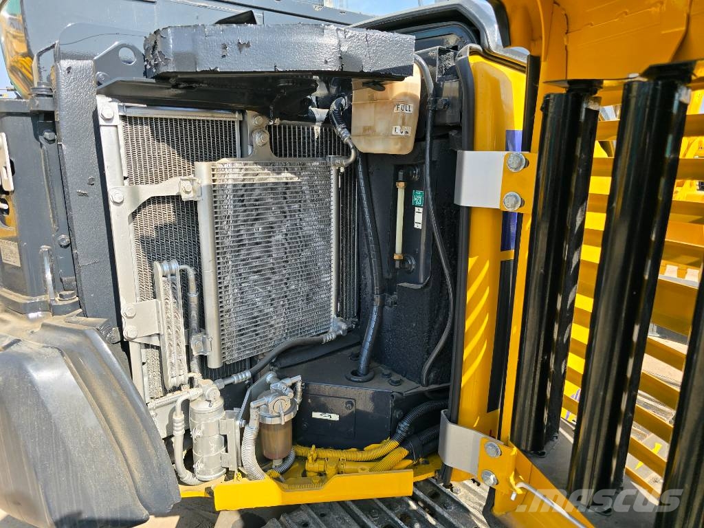 Komatsu PC40 Mini excavators < 7t (Mini diggers)
