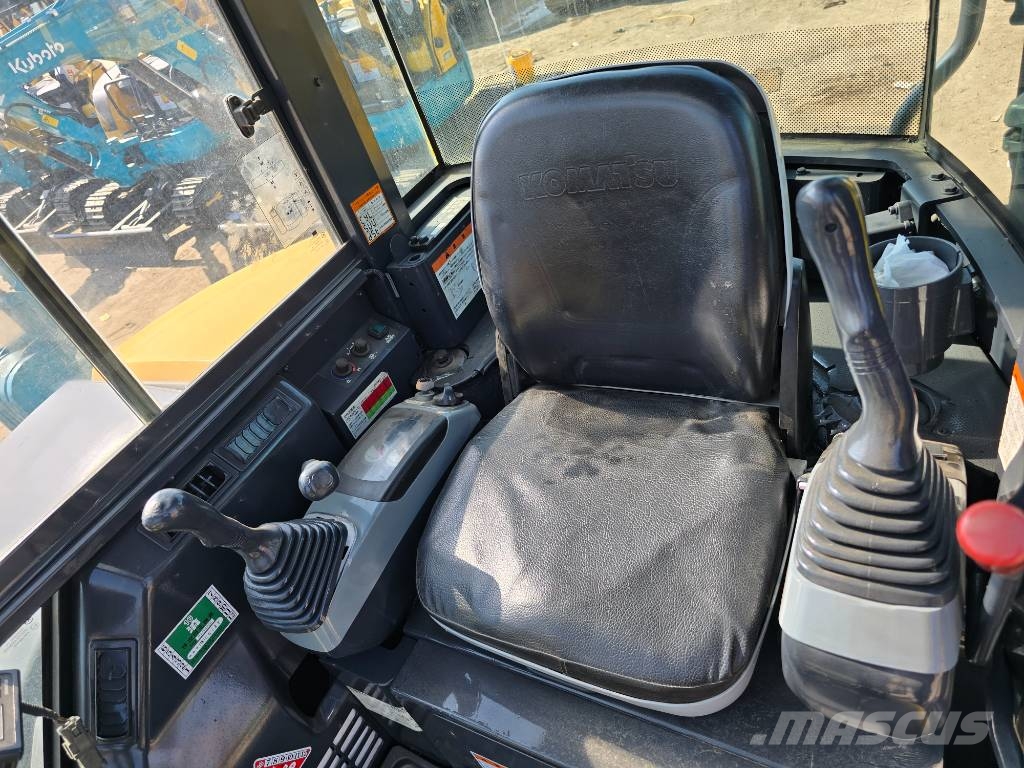 Komatsu PC40 Mini excavators < 7t (Mini diggers)