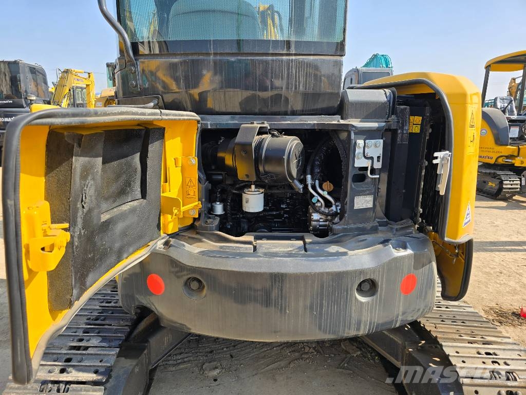 Komatsu PC40 Mini excavators < 7t (Mini diggers)