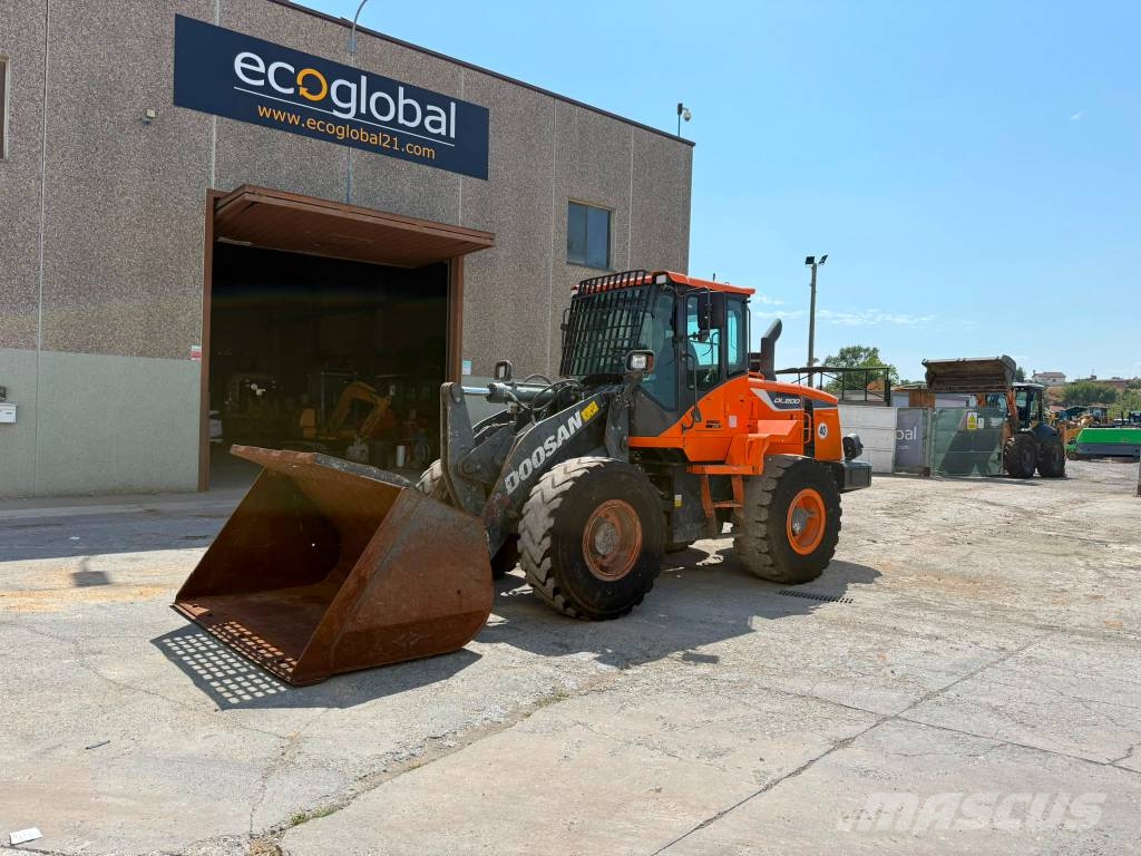Doosan DL 200-5 Naudoti ratiniai krautuvai