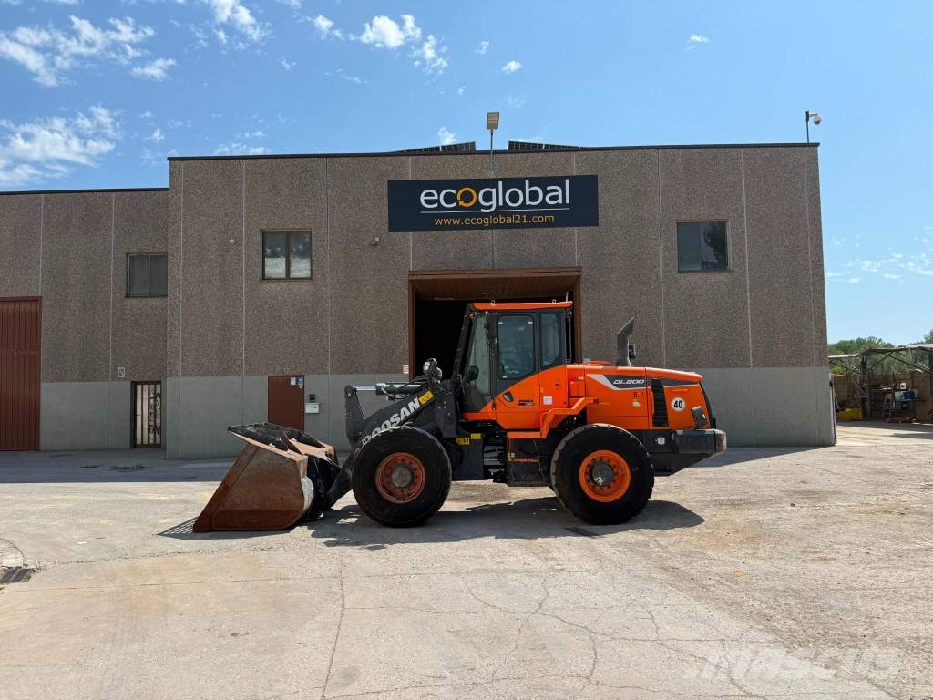 Doosan DL 200-5 Naudoti ratiniai krautuvai