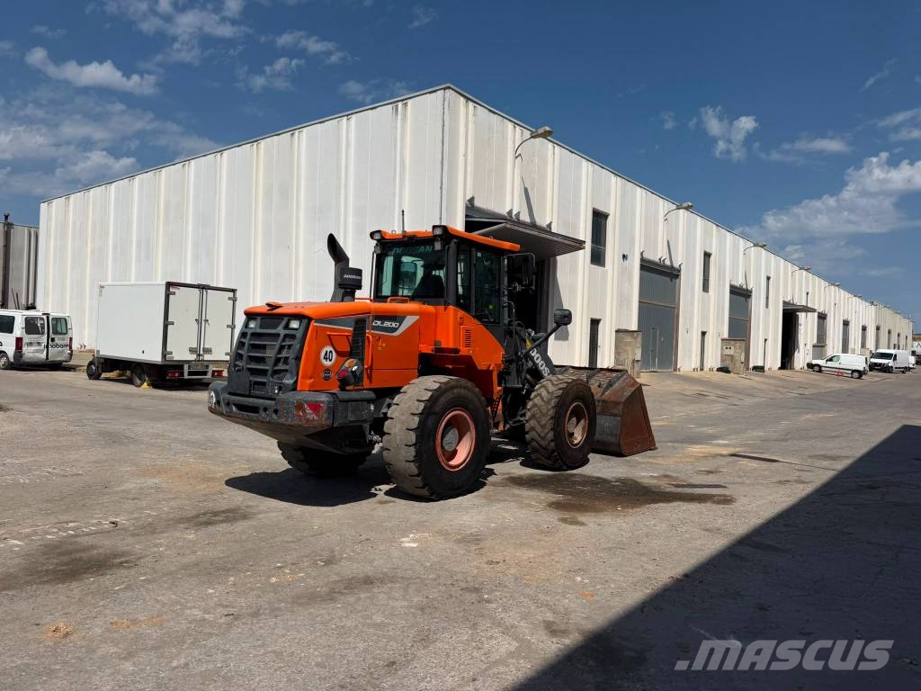 Doosan DL 200-5 Naudoti ratiniai krautuvai