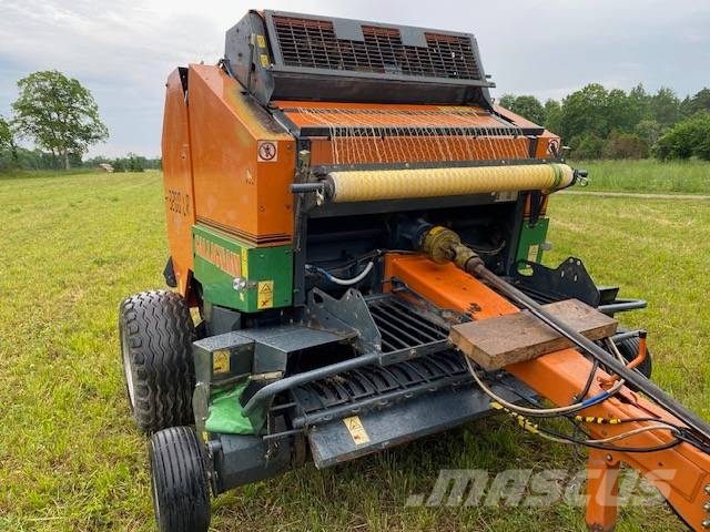 Gallignani 3200 LR Presse cubique