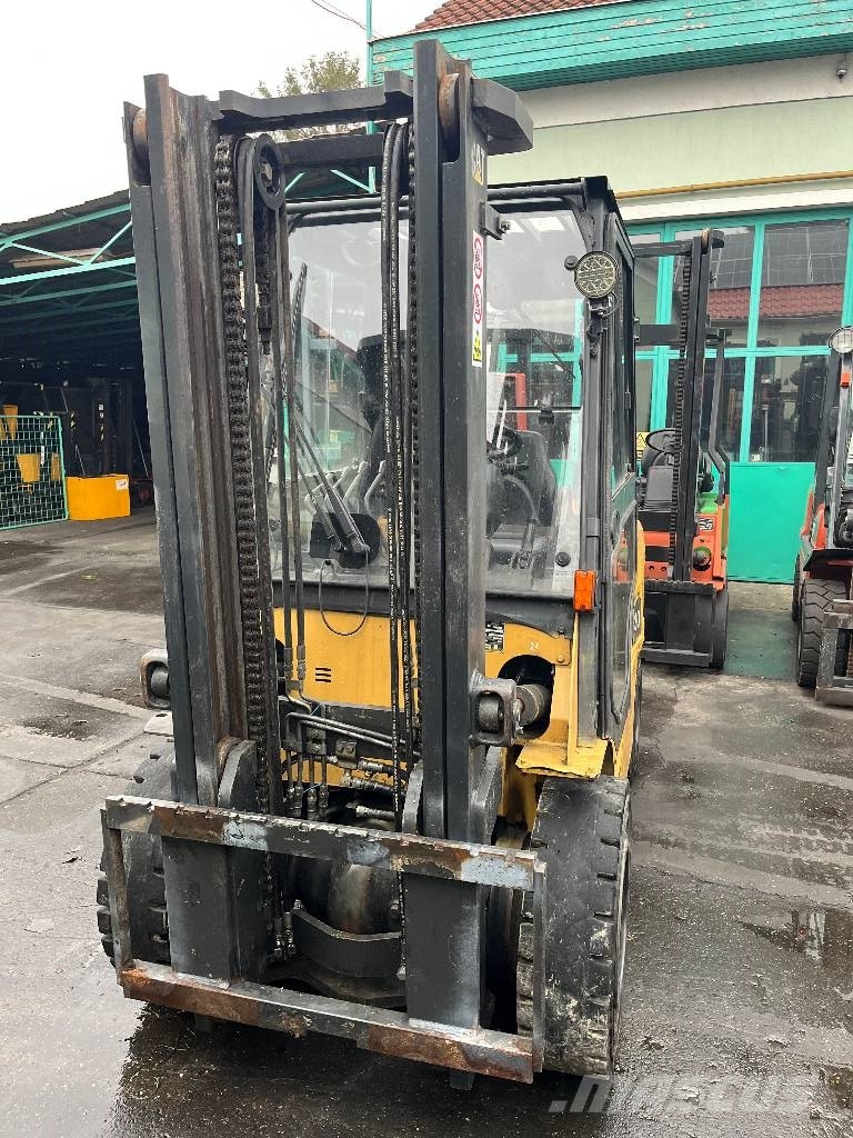 CAT DP30NT V-4245 IO Camiones diesel