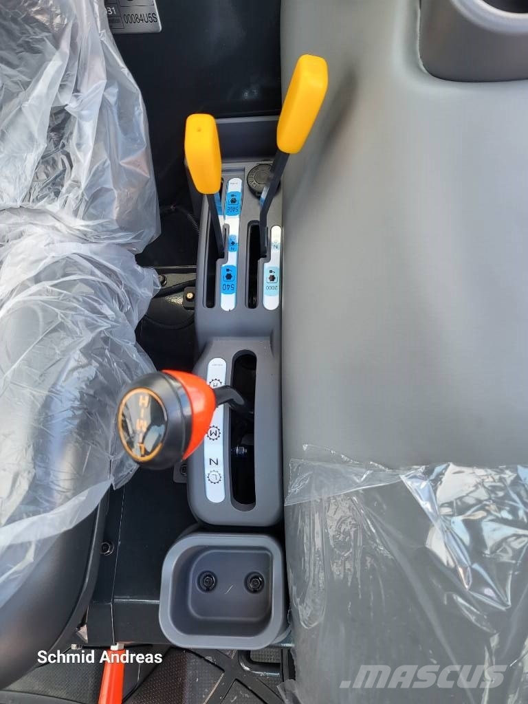 Bobcat CT2540 Traktori