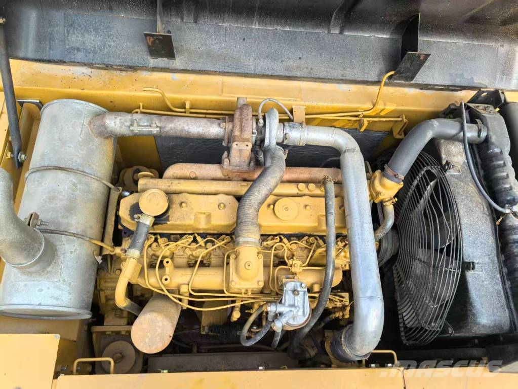 CAT 320BL 履带挖掘机