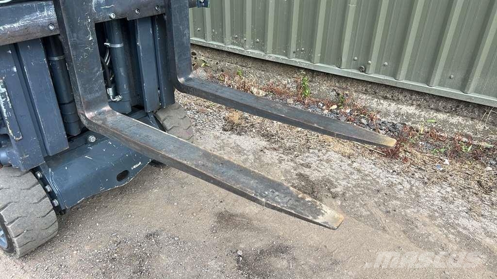 Combilift AM20NE Narrow aisle truck