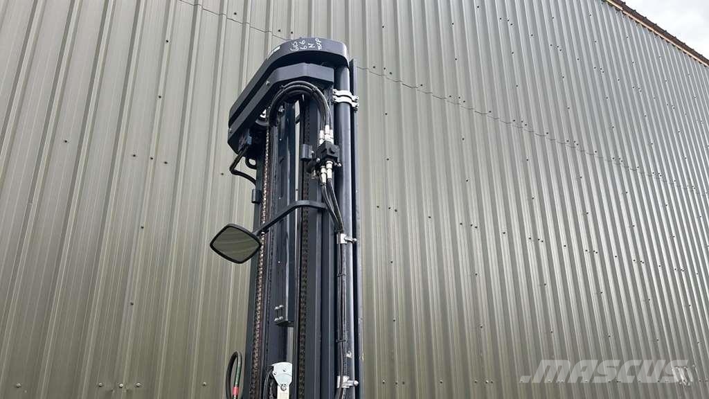 Combilift AM20NE Narrow aisle truck