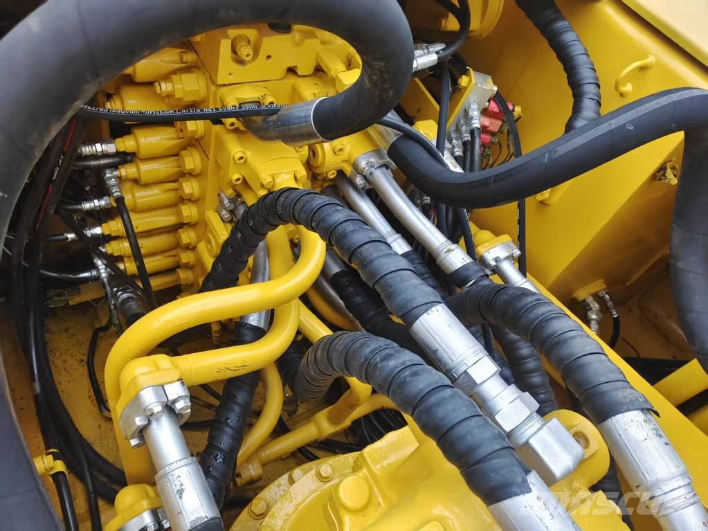 Komatsu PC 300 Escavatori cingolati