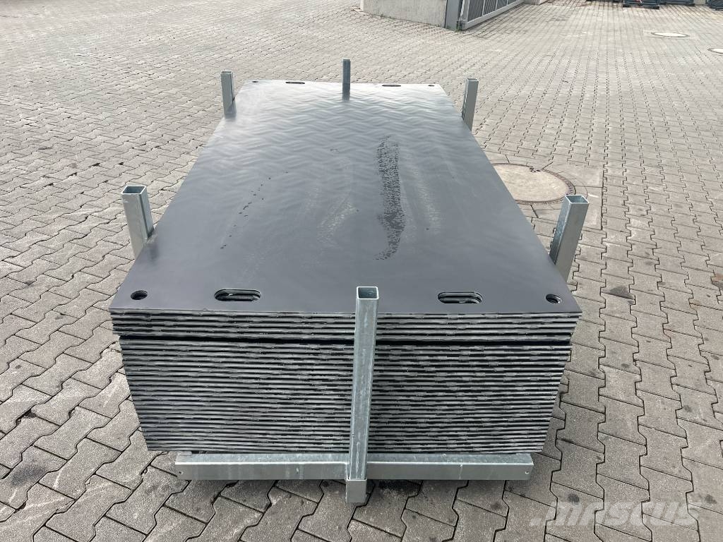 Fahrbahnplatten / Fahrplatten inkl. Gestell / NEU Andere Zubehörteile