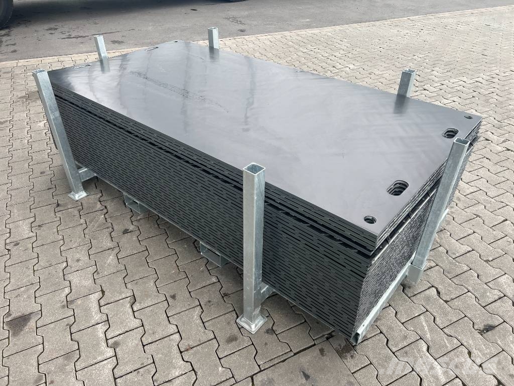 Fahrbahnplatten / Fahrplatten inkl. Gestell / NEU Andere Zubehörteile