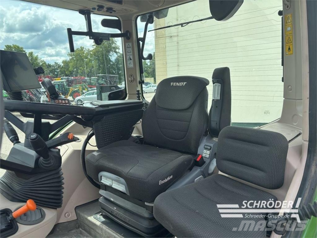 Fendt 724 GEN6 POWER PLUS + CARGO 5X/90 Traktorit