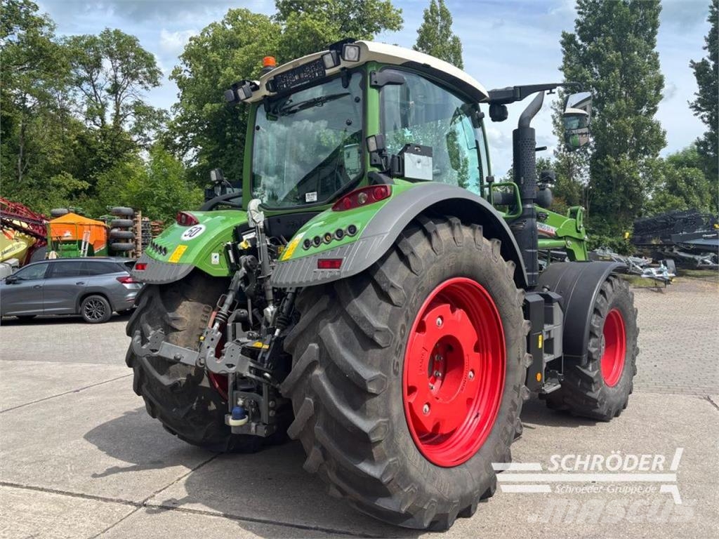 Fendt 724 GEN6 POWER PLUS + CARGO 5X/90 Traktorit