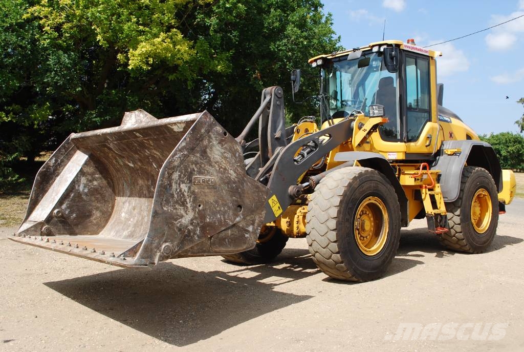 Volvo L90H Gumikerekes homlokrakodók