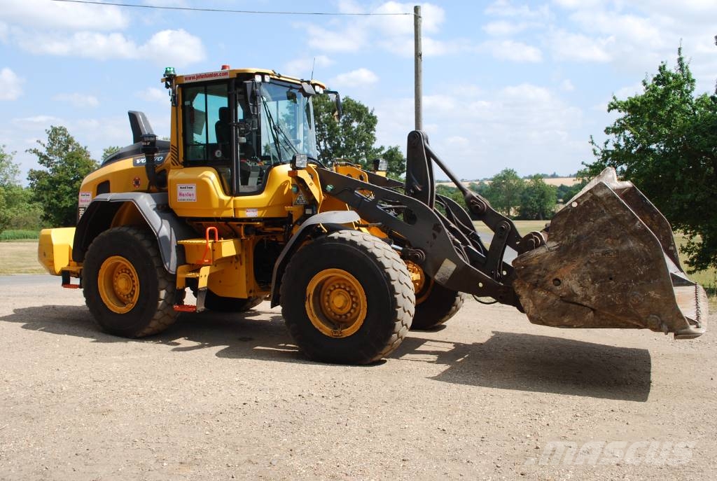 Volvo L90H Gumikerekes homlokrakodók