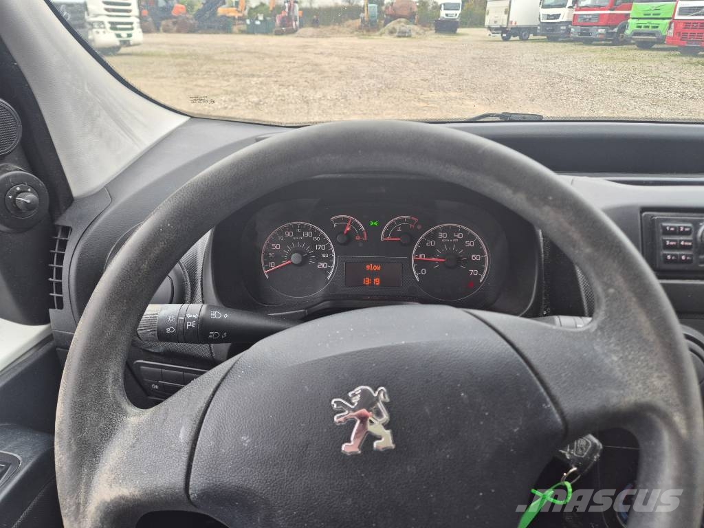 Peugeot Bipper 1,3 HDi 75 Fresh Van 4d Box body