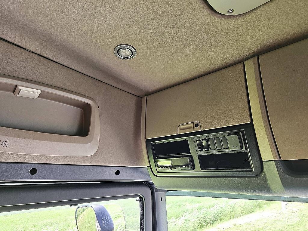 Scania R490 HMF 6020 Camiones de cama baja