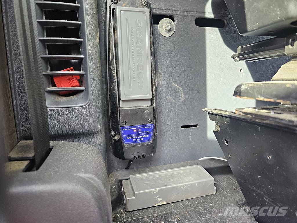 Scania R490 HMF 6020 Camiones de cama baja