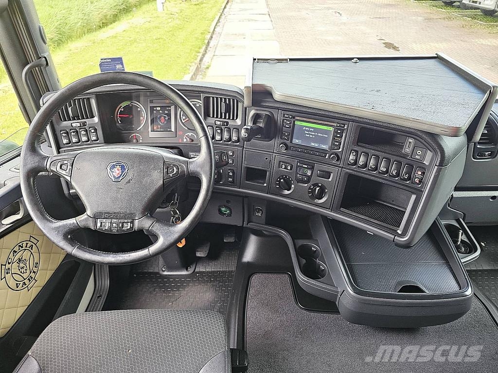 Scania R490 HMF 6020 Camiones de cama baja