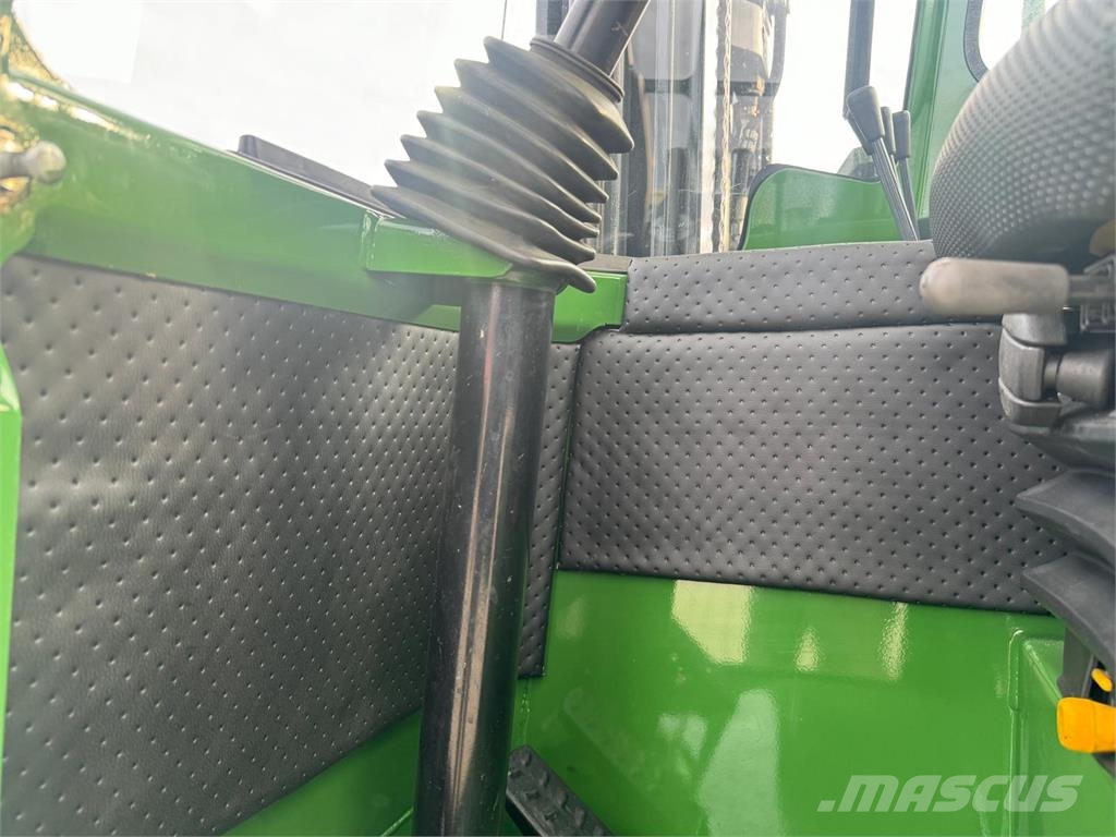 Combilift C4000 // 2015 year // Triplex 8400 mm  // Only  72 Nelitietrukit