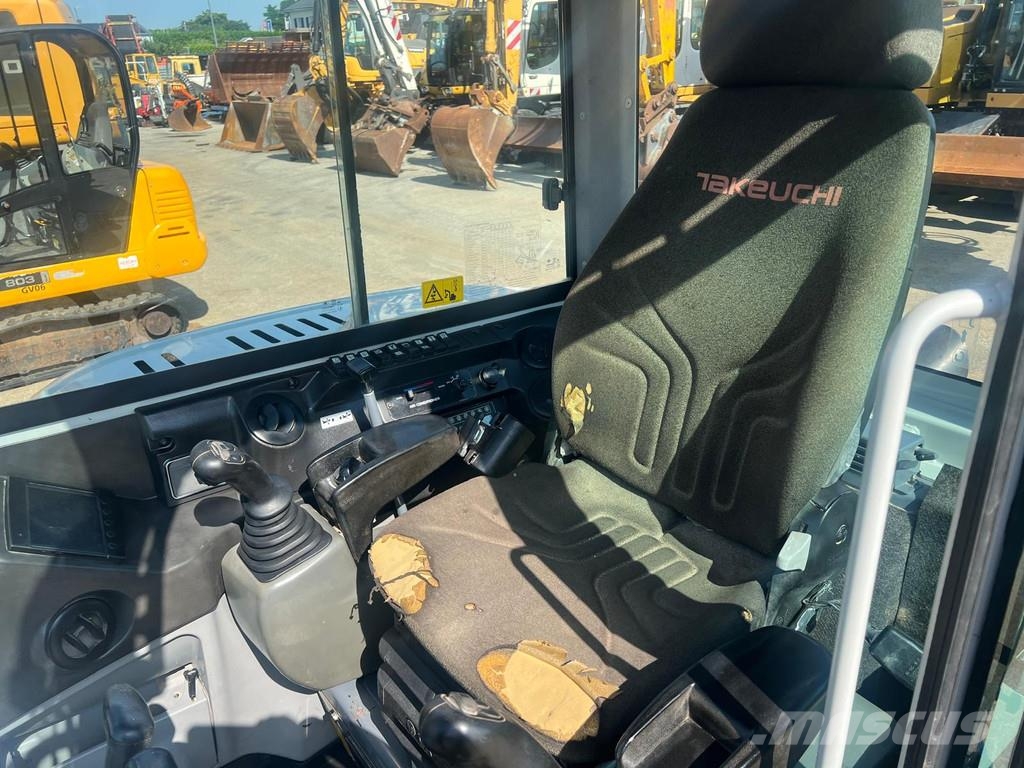 Takeuchi TB 260 . Minigraafmachines < 7t