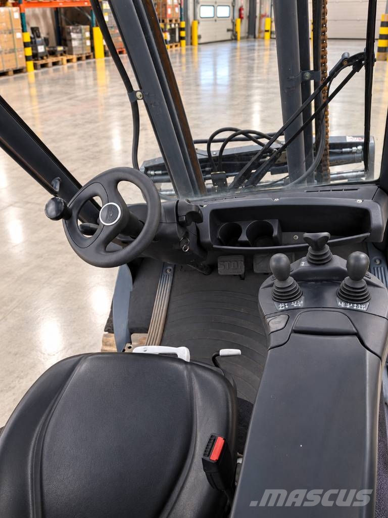 Linde H 30 D شاحنات الديزل