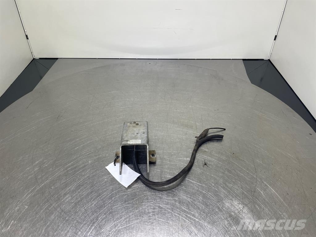 Sennebogen 835E-141092-Holder with Camera/Kamera 驾驶室与内部