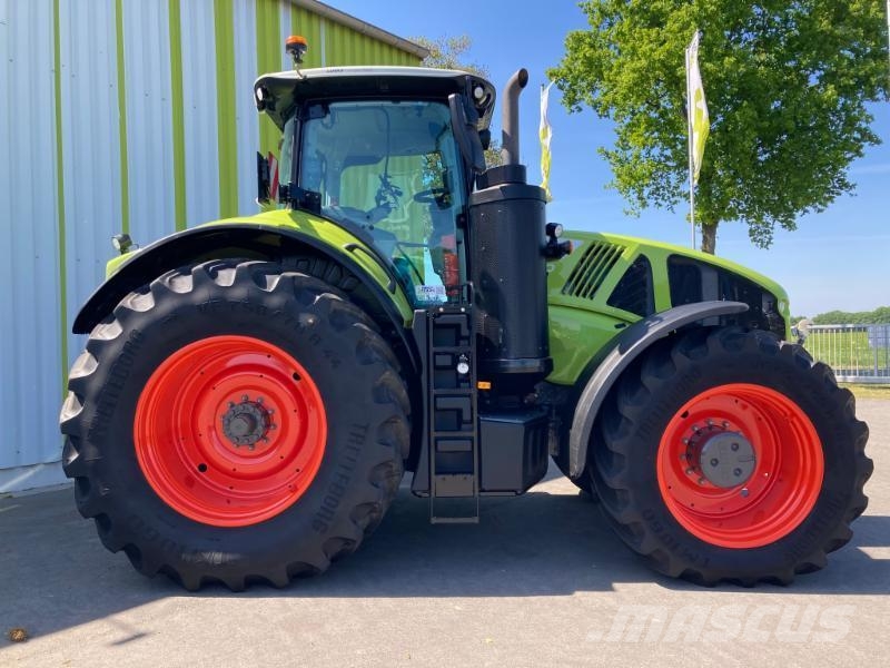 CLAAS AXION 950 CMATIC CIS+ 트랙터