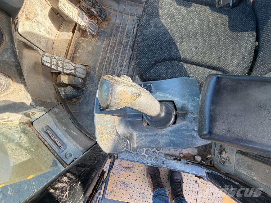 CAT 966M - 24T - Wheel Loader - CE - Rear Camera - Air Wielladers