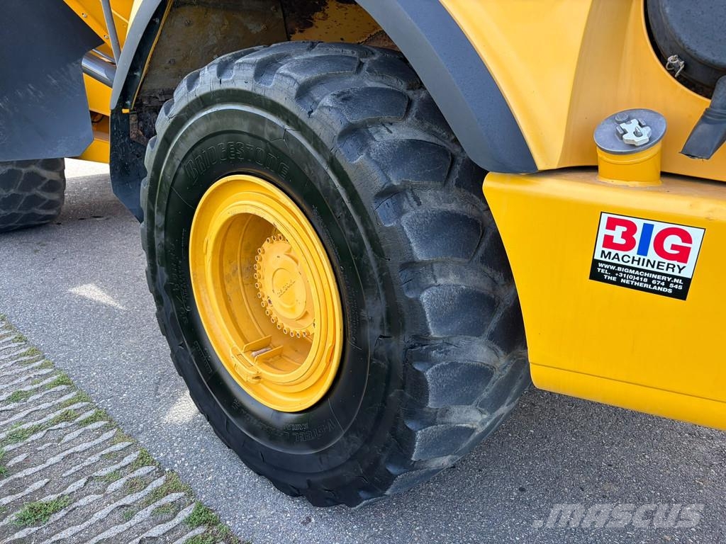 Volvo A30F Kloubové dempry