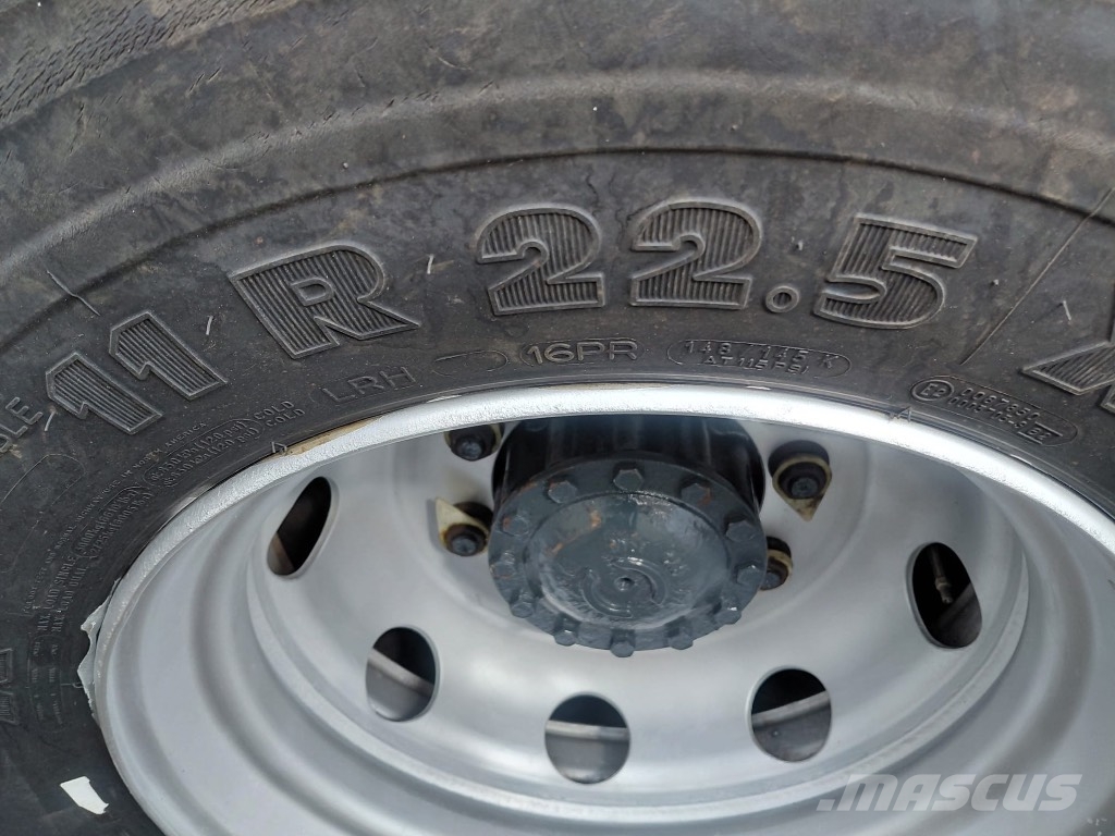 Iveco Eurocargo 150 E28 Savivarčių priekabų vilkikai