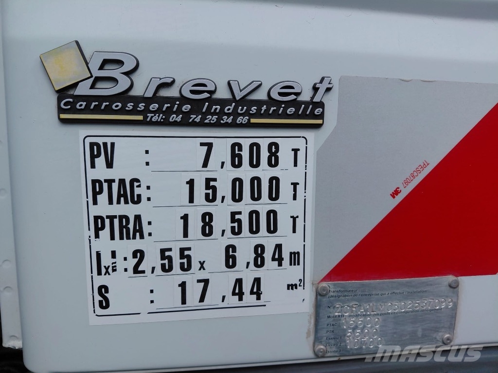 Iveco Eurocargo 150 E28 Savivarčių priekabų vilkikai