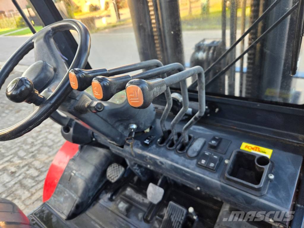Maximal M25 4x4 Dieselové vozíky