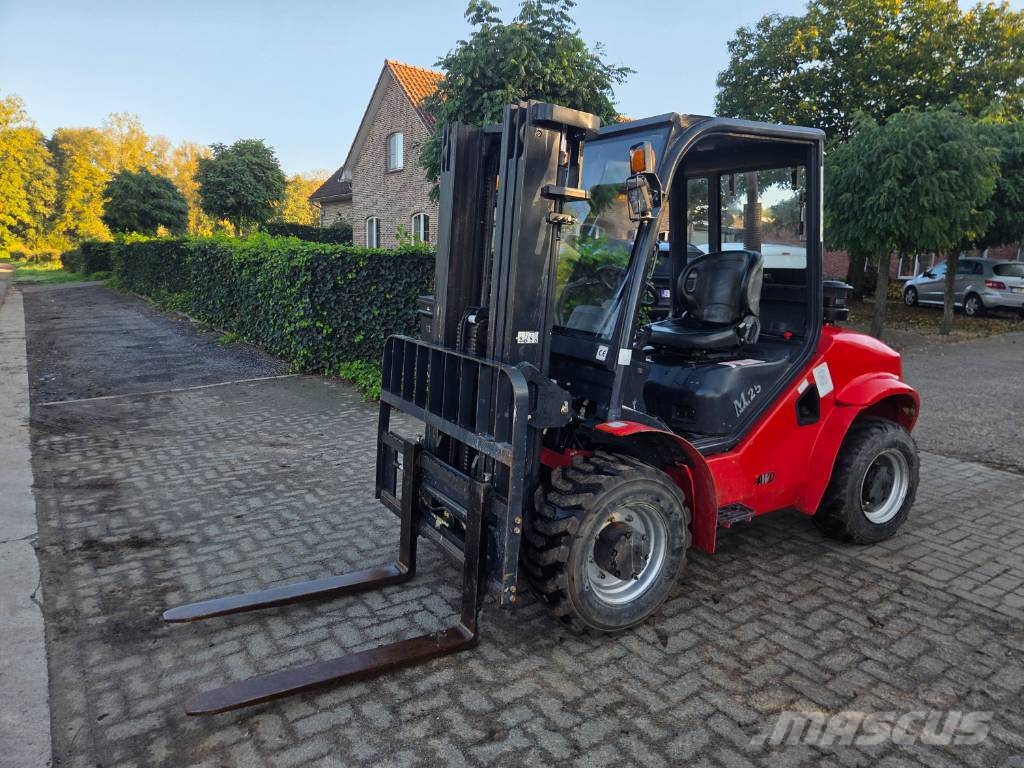 Maximal M25 4x4 Dieselové vozíky