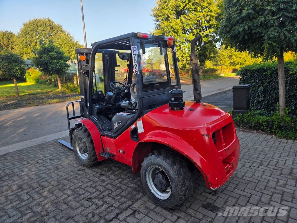 Maximal M25 4x4 Dieselové vozíky