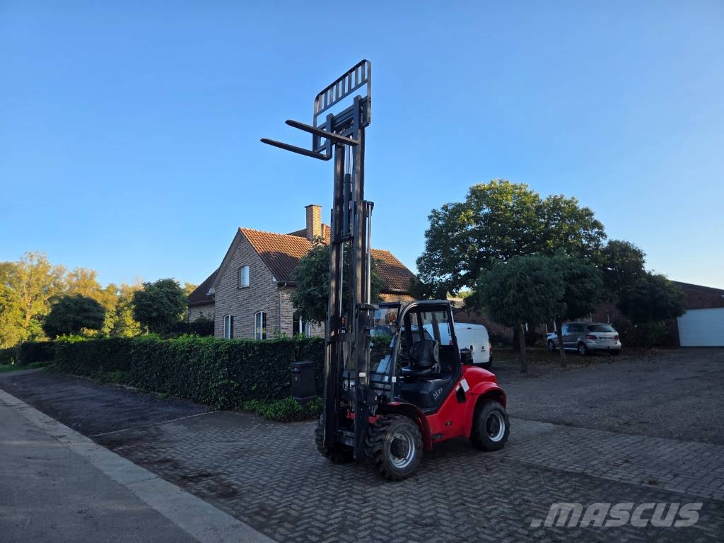 Maximal M25 4x4 Dieselové vozíky