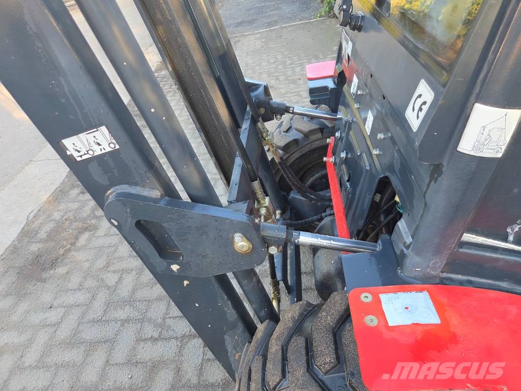 Maximal M25 4x4 Dieselové vozíky