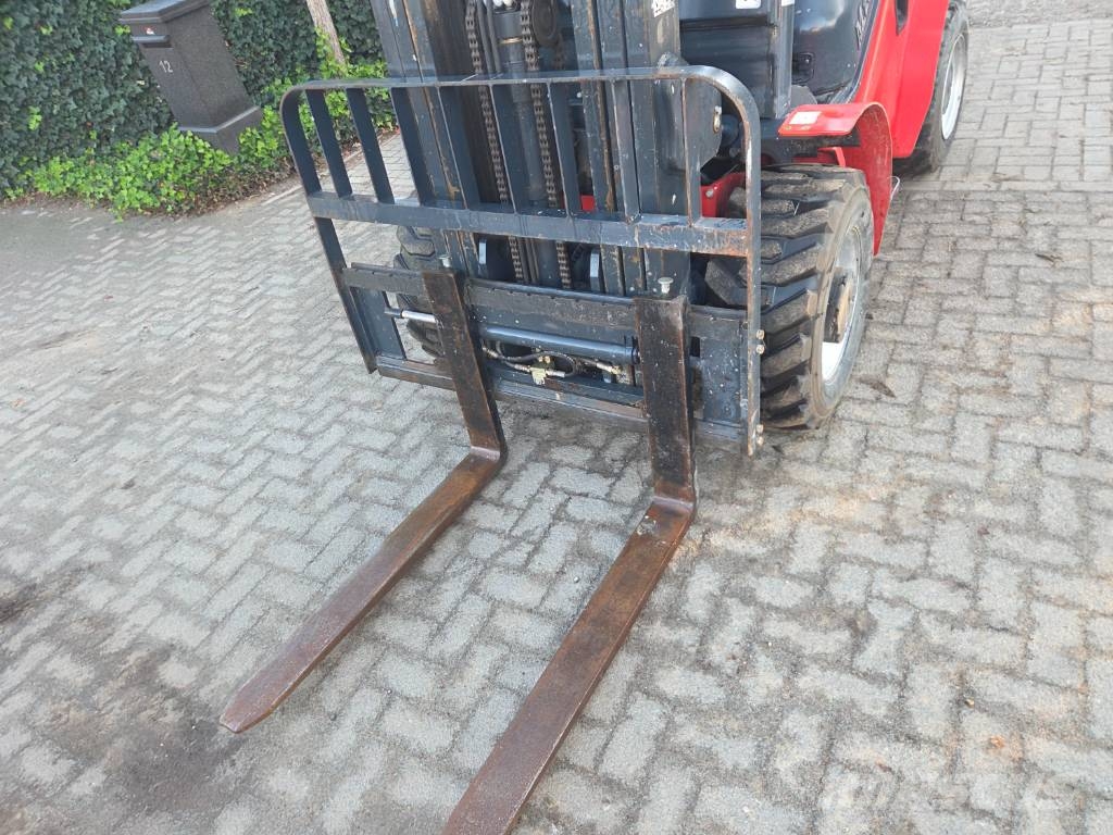 Maximal M25 4x4 Dieselové vozíky